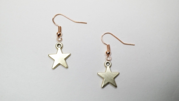 Stern Ohrringe hell goldfarben Star